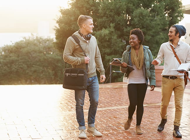 Students walk together on campus